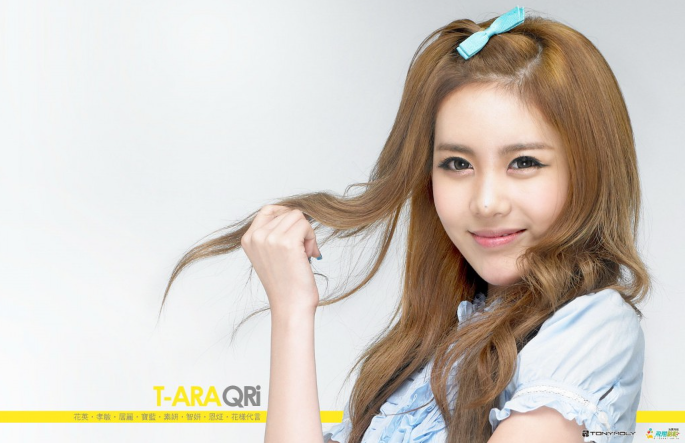TONY MOLY