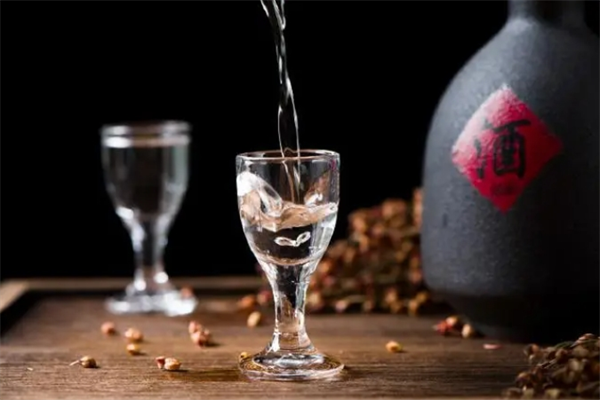 百年金钰酒业