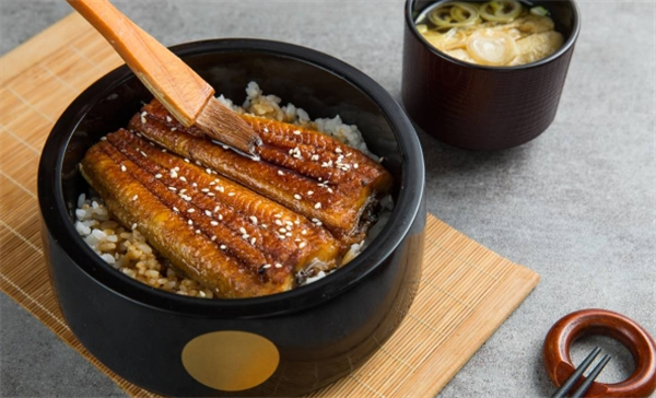 鳗屋日本料理