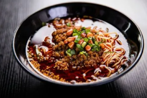 管井国私房牛肉面加盟