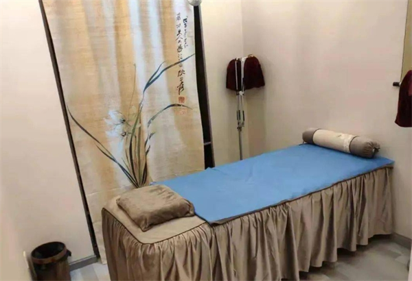 脊力康推拿艾灸养生