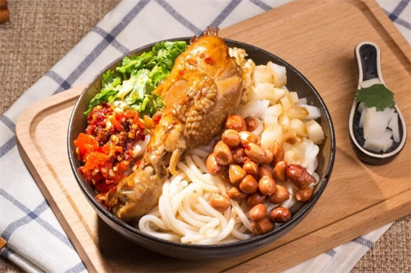 拌府卤汁拌饭