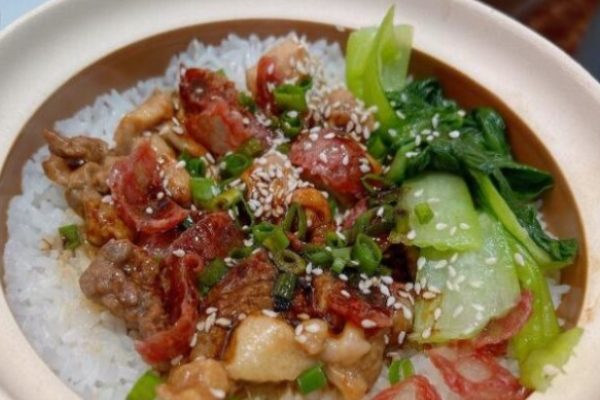 赵财财肠粉煲仔饭
