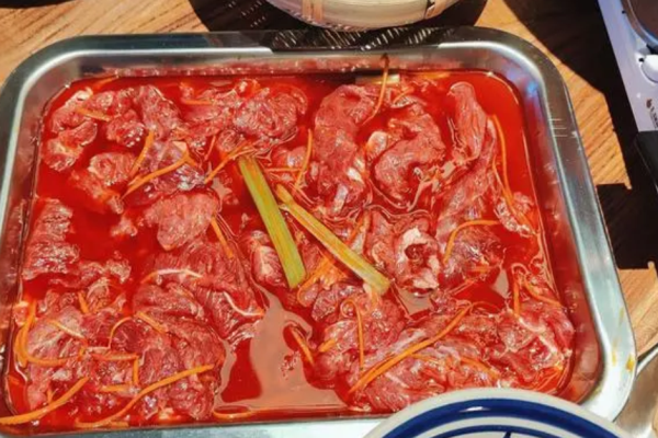 洱火云南酸菜牛肉火锅
