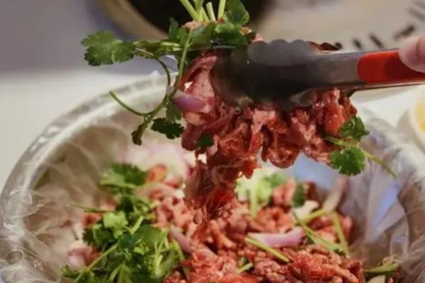 咪表牛爷爷鲜牛火盆烤肉
