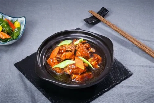 嗨享吃黄焖鸡米饭