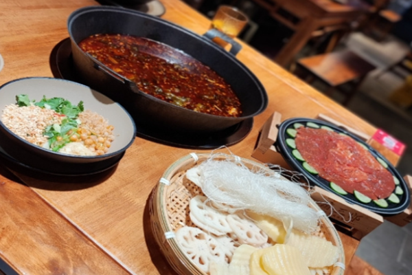 麻三郎鲜蛙鱼府