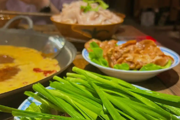 岚慕荣重庆民间火锅