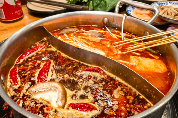 牛筐筐鲜切牛肉自助火锅