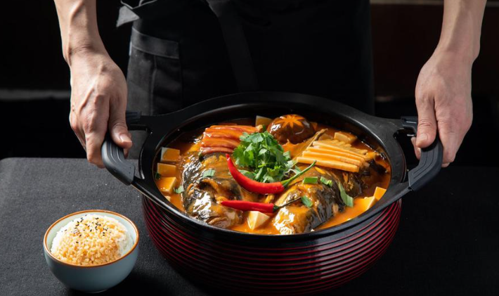 鱼头泡饭