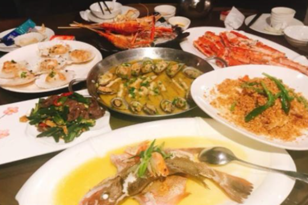 鱼宴海鲜宴会酒