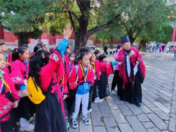 孔子礼仪文化学校