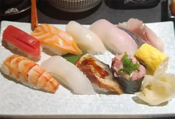 飨居寿司屋