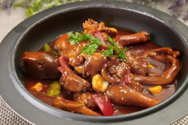 周老太铁锅焖鸭