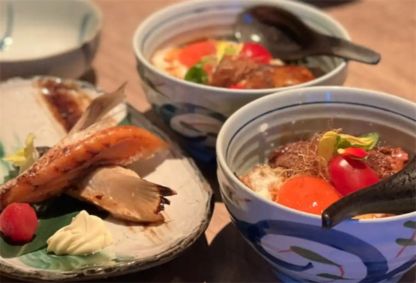飨居寿司屋