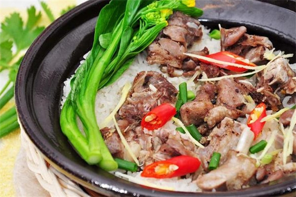 蒸食烩煲仔饭