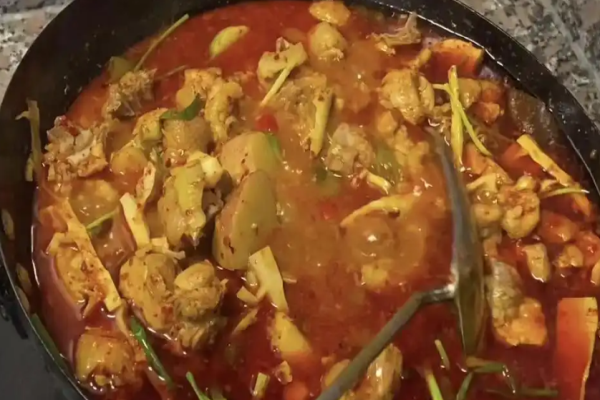 贵嫂辣子鸡火锅加盟