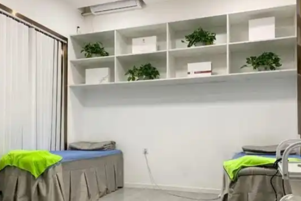 汉颜时黛