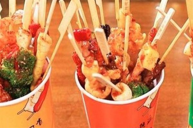 杯中乐小串串加盟