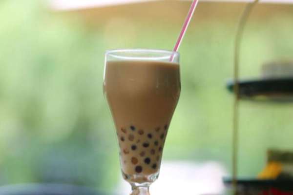 艾萱奶茶