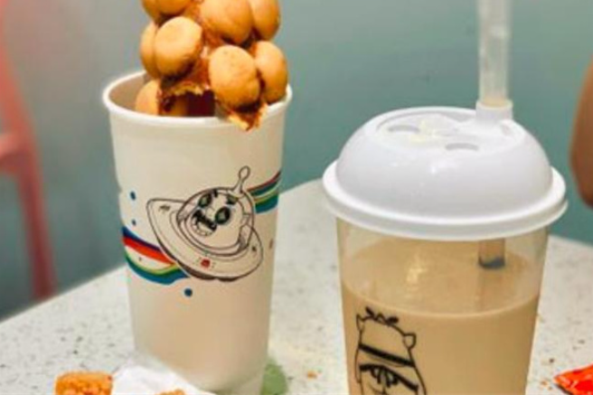 怪兽车站奶茶店加盟