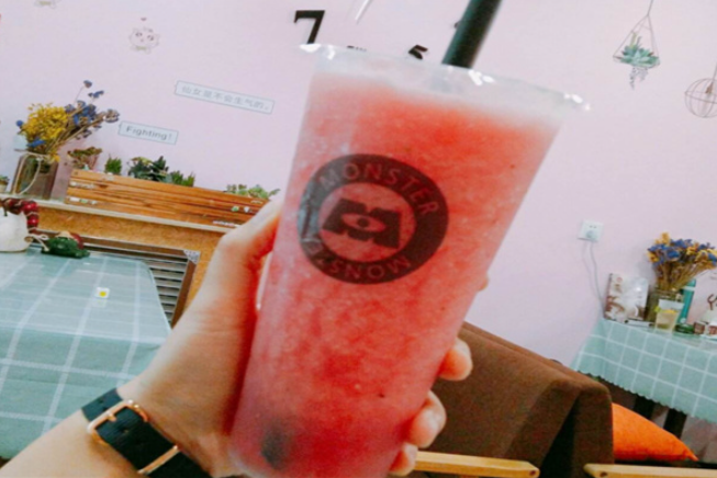 怪兽车站奶茶店加盟
