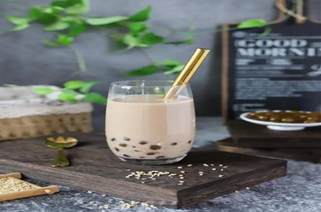 杨小甜奶茶加盟