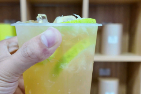 不柚奶茶
