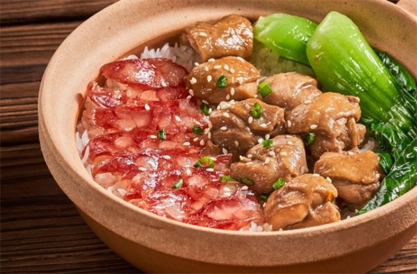派乐煲仔饭