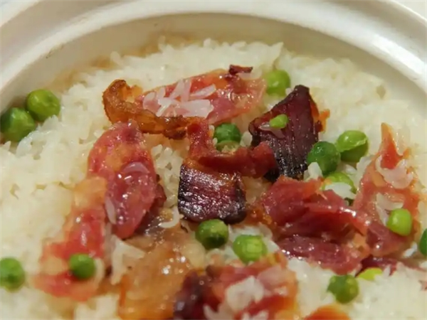 派乐煲仔饭加盟