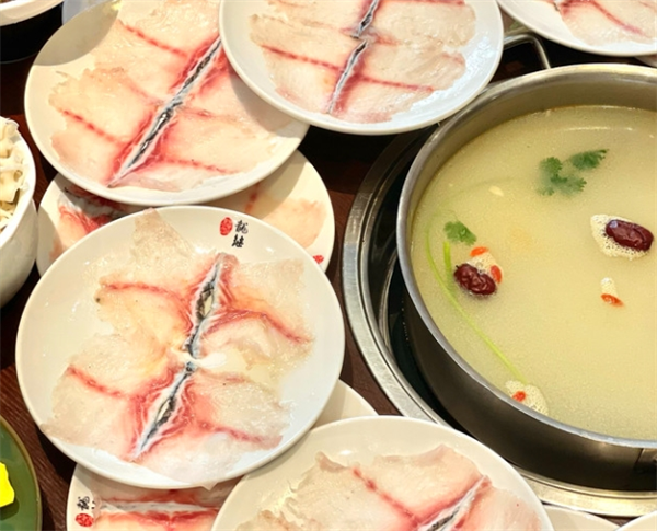 丽江味道斑鱼庄火锅