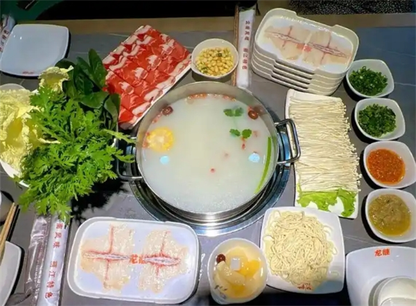 丽江味道斑鱼庄火锅