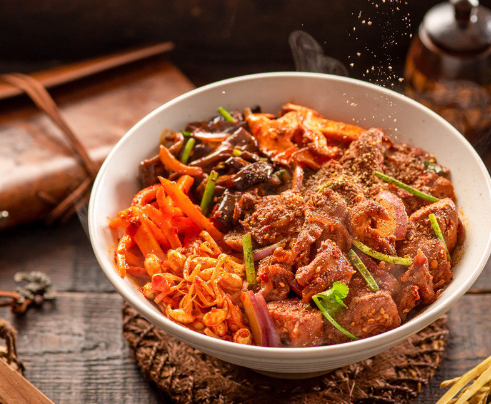 满口香烤肉拌饭