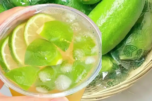 等一夏手打柠檬茶