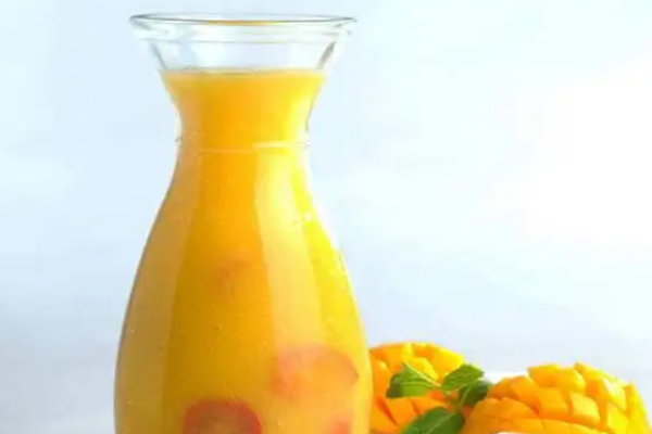 卡三去饮品