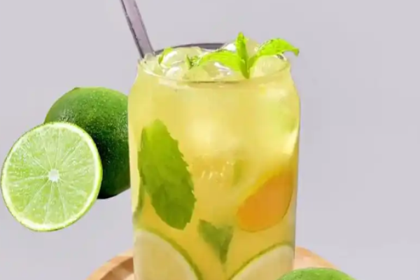 等一夏手打柠檬茶