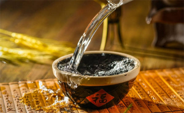 泸高酒业