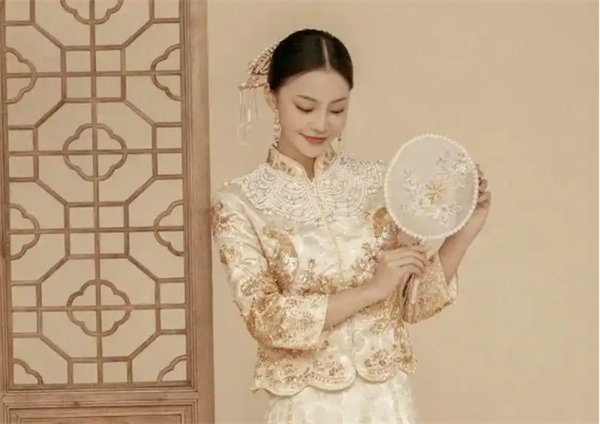 东方新娘婚纱摄影加盟