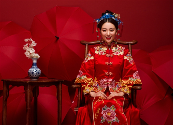 东方新娘婚纱摄影加盟