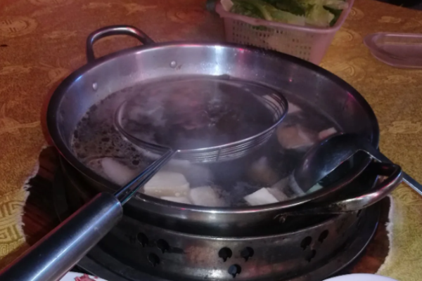 潮兴美食坊火锅加盟