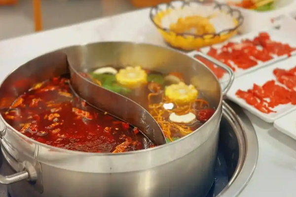 潮兴美食坊火锅加盟