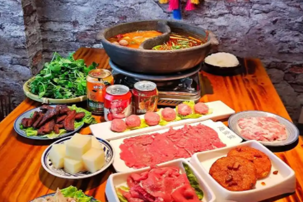 大龙六方贵州酸汤牛肉火锅