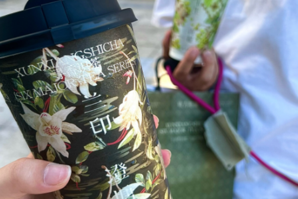 东方墨兰奶茶加盟