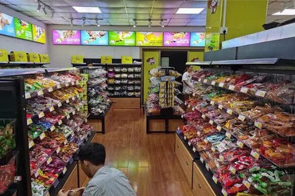 众人休闲食品加盟