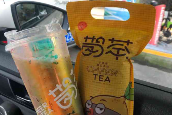 鹊茶奶茶加盟