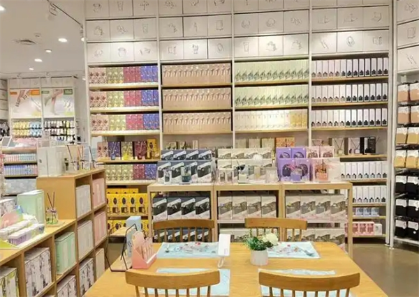 优品零食店加盟