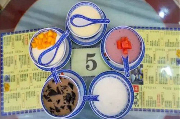 黄氏正轩牛奶甜品加盟
