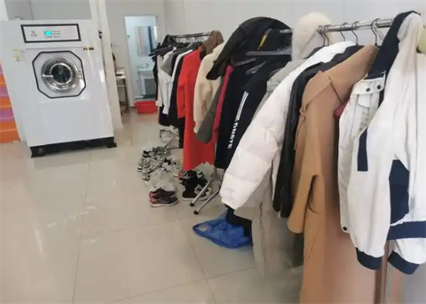 小浣熊干洗店
