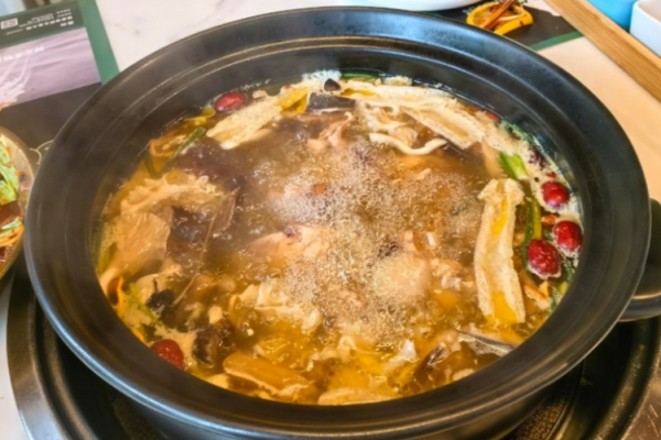 菌壹堂野生菌火锅