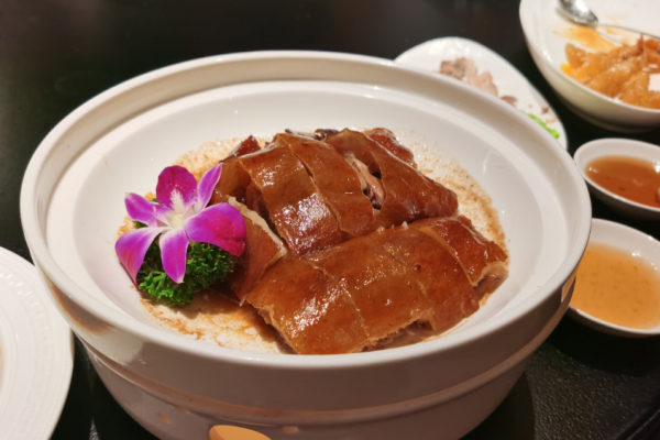 易公馆粤菜海鲜本帮菜